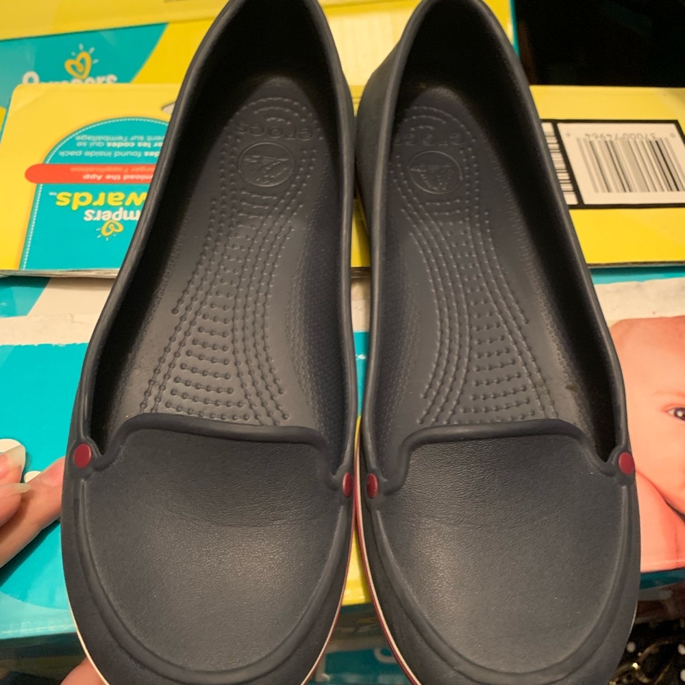 Crocs size 7 blue boat shoes